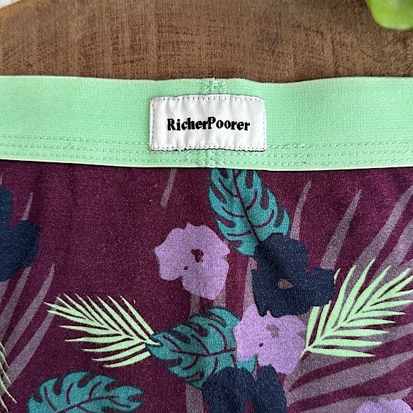 Richer Poorer - Picture 7 of 7